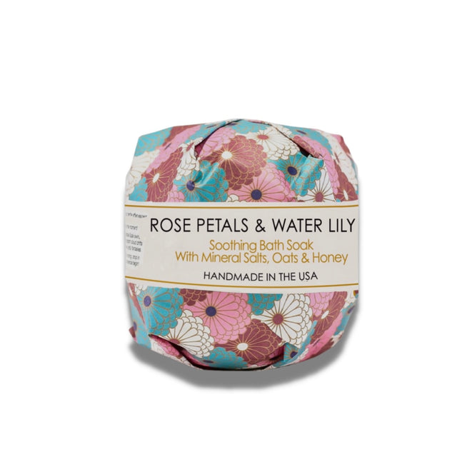 ROSE PETALS & WATER LILY